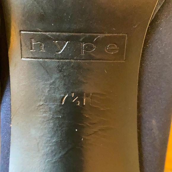 Hype Navy Open Toe Heels - Picture 4 of 4